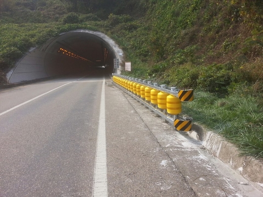 comprar 4 Meters Length Highway Roller Barrier for Mountain Roads Highly Recommended in Oman online manufacture