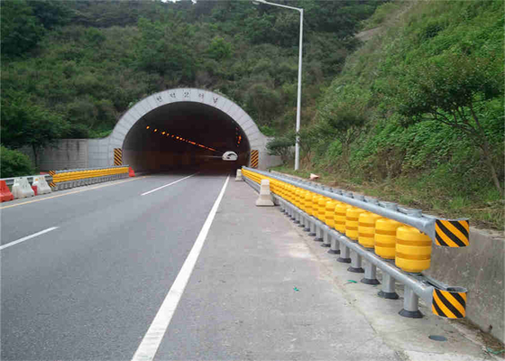 Categoria do SB da barreira do rolo da estrada de Hot Dipped Galvanized da cerca habilitado
