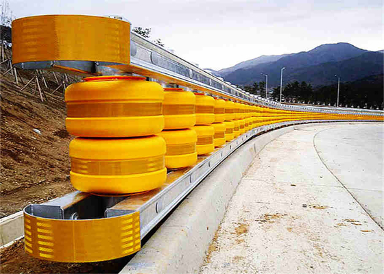 Good price EVA Rotating Anti Collision Barriers em seções de estrada perigosas on-line