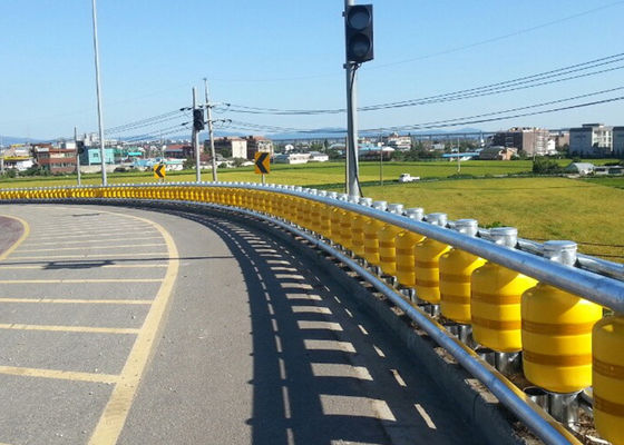 Bom preço método de proteção de pilar de aço de força e quatro trilhos barreira de rolo construída com materiais para garantir segurança operacional a longo prazo on-line