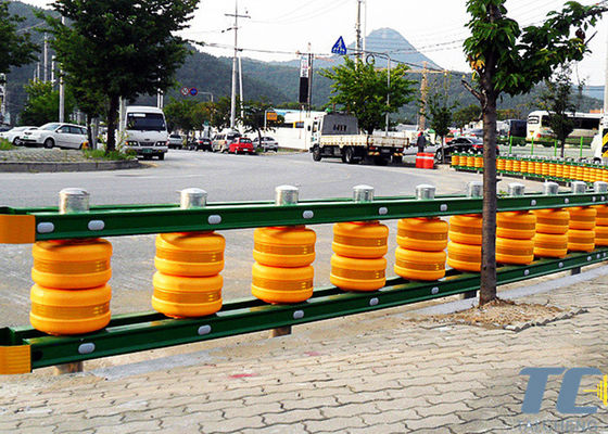 Bom preço Spacing 1m 0.7m 0.5m Crash barrier machine providing 10 Years lifetime solution for traffic safety and roadside protection on-line