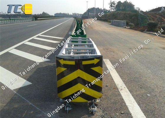 Barreira de acidentes de auto-estrada Barreira de acidentes de auto-estrada Barreira de acidentes de auto-estrada para segurança rodoviária