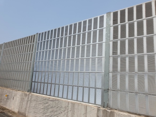 Barreira de ruído personalizável de 50 cm feita de aço galvanizado / bobina de alumínio