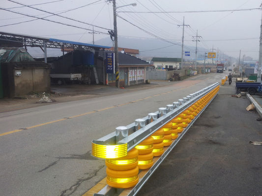 Bom preço Yellow Fence Barrier with Rolling Guardrail Panel Height 1.2m Safety Barrier Designed to Enhance Protection at Worksites on-line